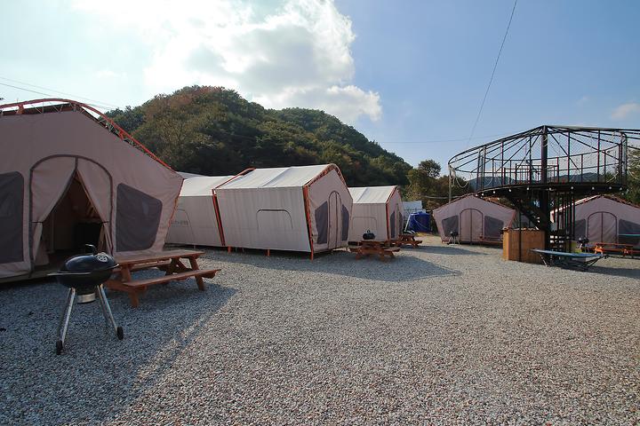 Boeun Glamping