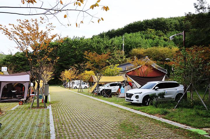 Hansando Tongjeyoung Theme Village Auto Camping Ground