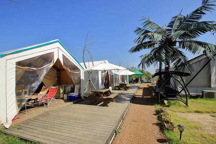 Daeboo Island Glamping