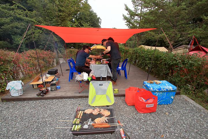 Gwangmyeong DoDeokSan Campsite