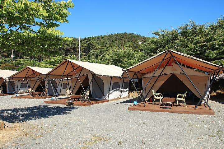 Cloud Harbor Beach Caravan