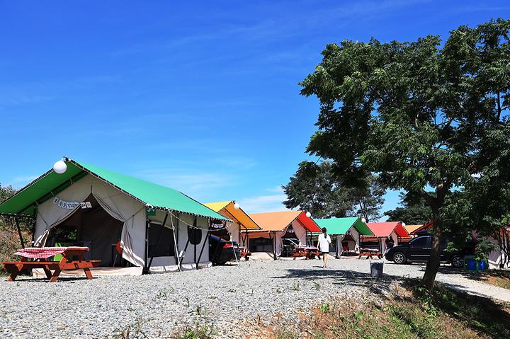 Sound of the Field Kids Glamping