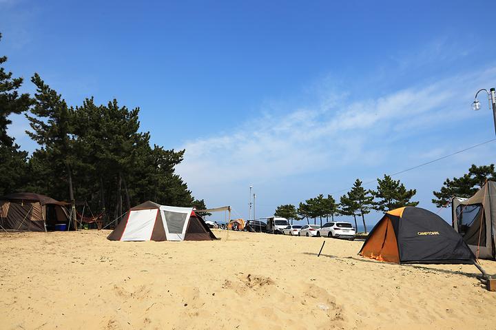 Jumunjin Beach Hyangho Campsite