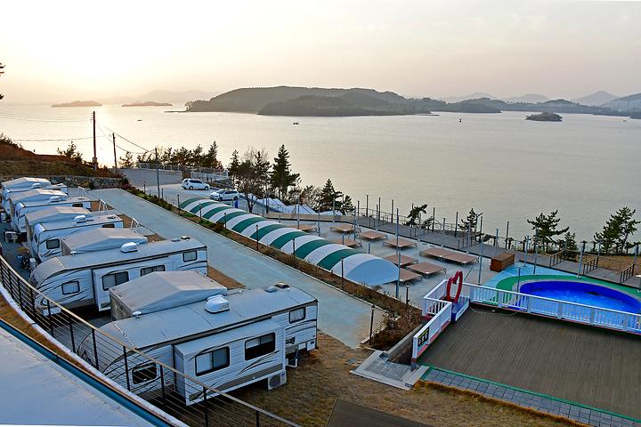 Yeosu Night Sea Tourist Farm Camping Site