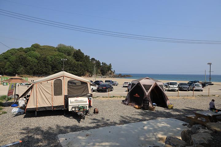 Deoksan Beach Campsite
