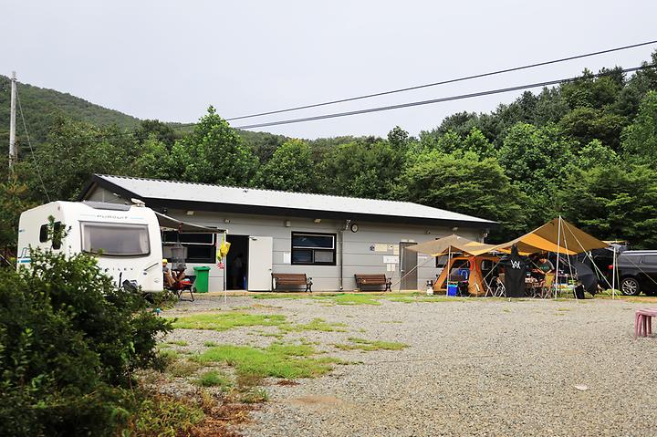 Mountain-Inside Camping Site