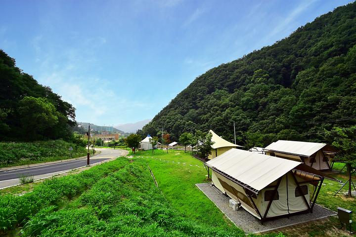 Ancient Mountain Camping Resort