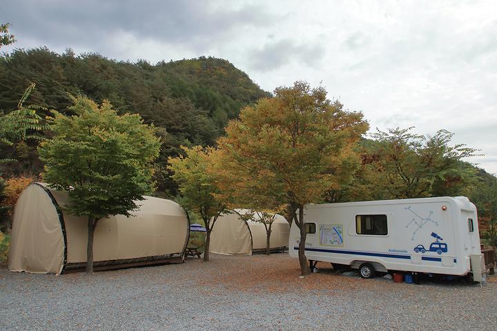 Youngwol Star Horse Pension Camping