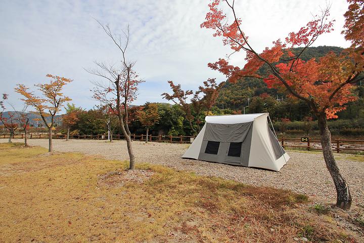 Sungdeok Dam Otter Campground