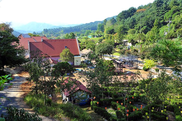 Yusik Botanical Garden Tourist Farm
