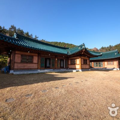 Jindohanok [Korea Quality] / 진도한옥펜션 [한국관광 품질인증]