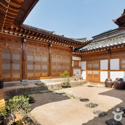 Hanok Guesthouse Dongchonchae [Korea Quality] / 한옥 게스트하우스 동촌재 [한국관광 품질인증/Korea Quality]