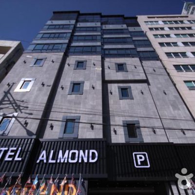 Almond Hotel [Korea Quality] / 아몬드호텔 [한국관광 품질인증/Korea Quality]